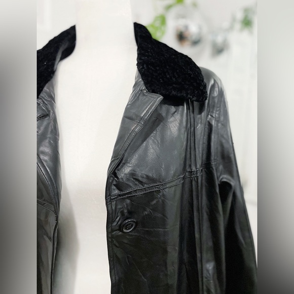 Knee length faux fur and pleather jacket - Picture 2 of 8